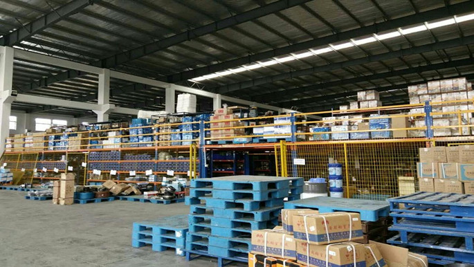 電子廠選貨架，看江蘇鋼平臺(tái)提升兩倍存儲(chǔ)率