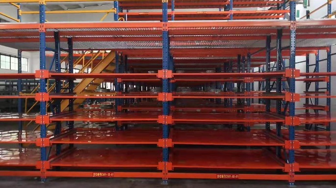 南京電力行業閣樓式貨架案例